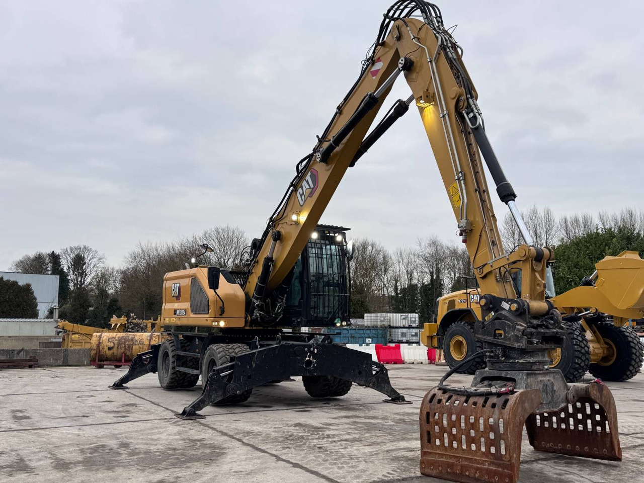 Wheel excavator CAT MH3024-07