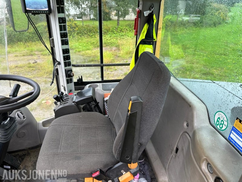 Wheel loader 2011 VOLVO L120F HJULLASTER MED SKUFFE - 14908 TIMER - SERTIFISERT 02/2024