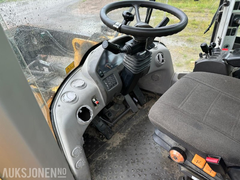 Wheel loader 2011 VOLVO L120F HJULLASTER MED SKUFFE - 14908 TIMER - SERTIFISERT 02/2024