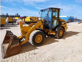 Wheel loader  CATERPILLAR 906