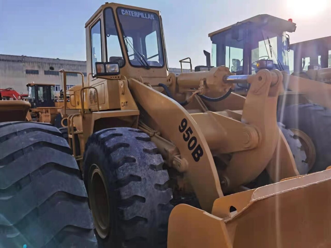 Wheel loader CATERPILLAR 950B