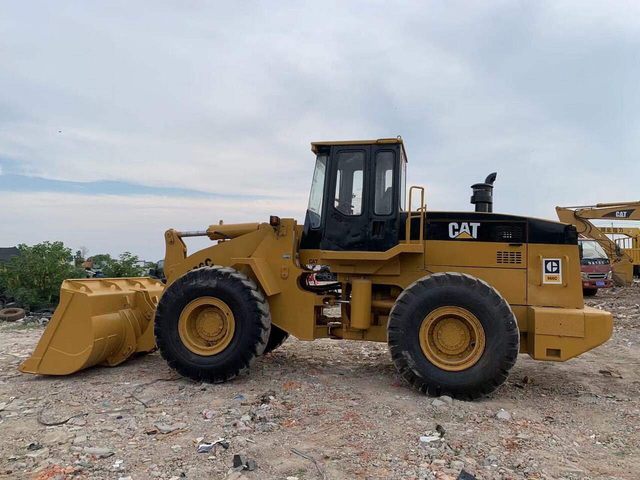 Wheel loader CATERPILLAR 966C