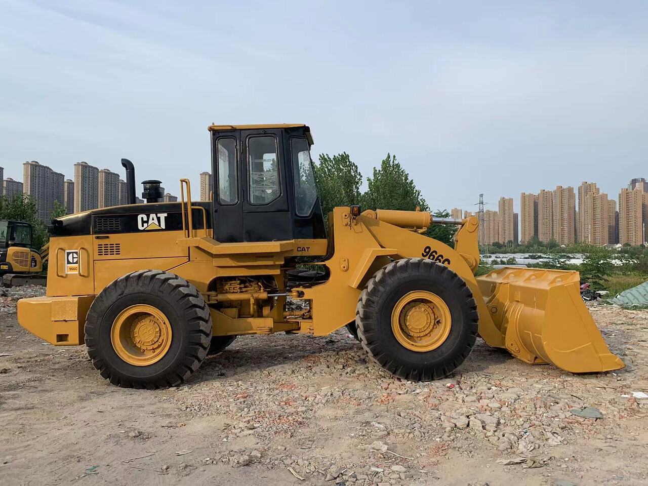 Wheel loader CATERPILLAR 966C