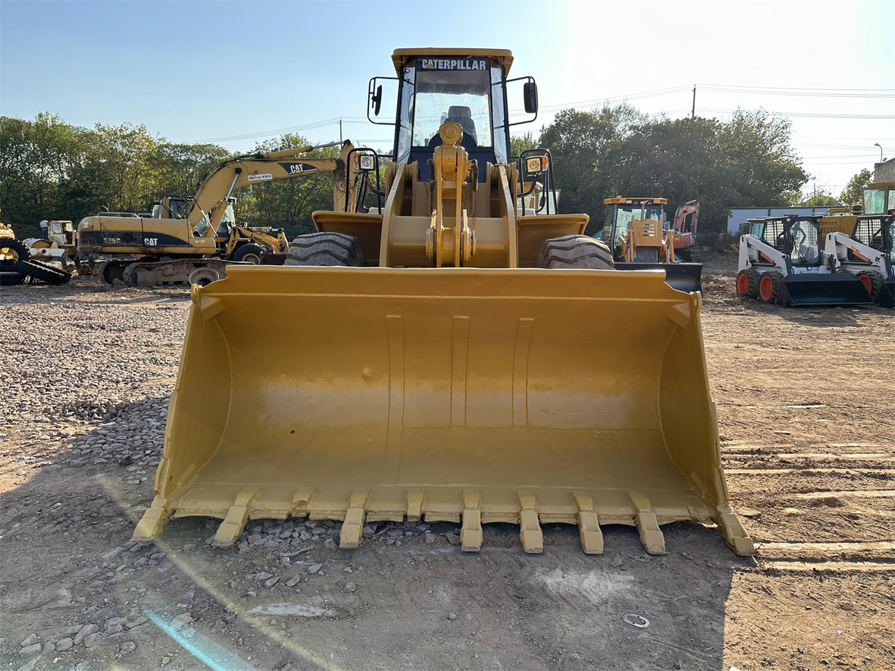 Wheel loader CATERPILLAR 966H