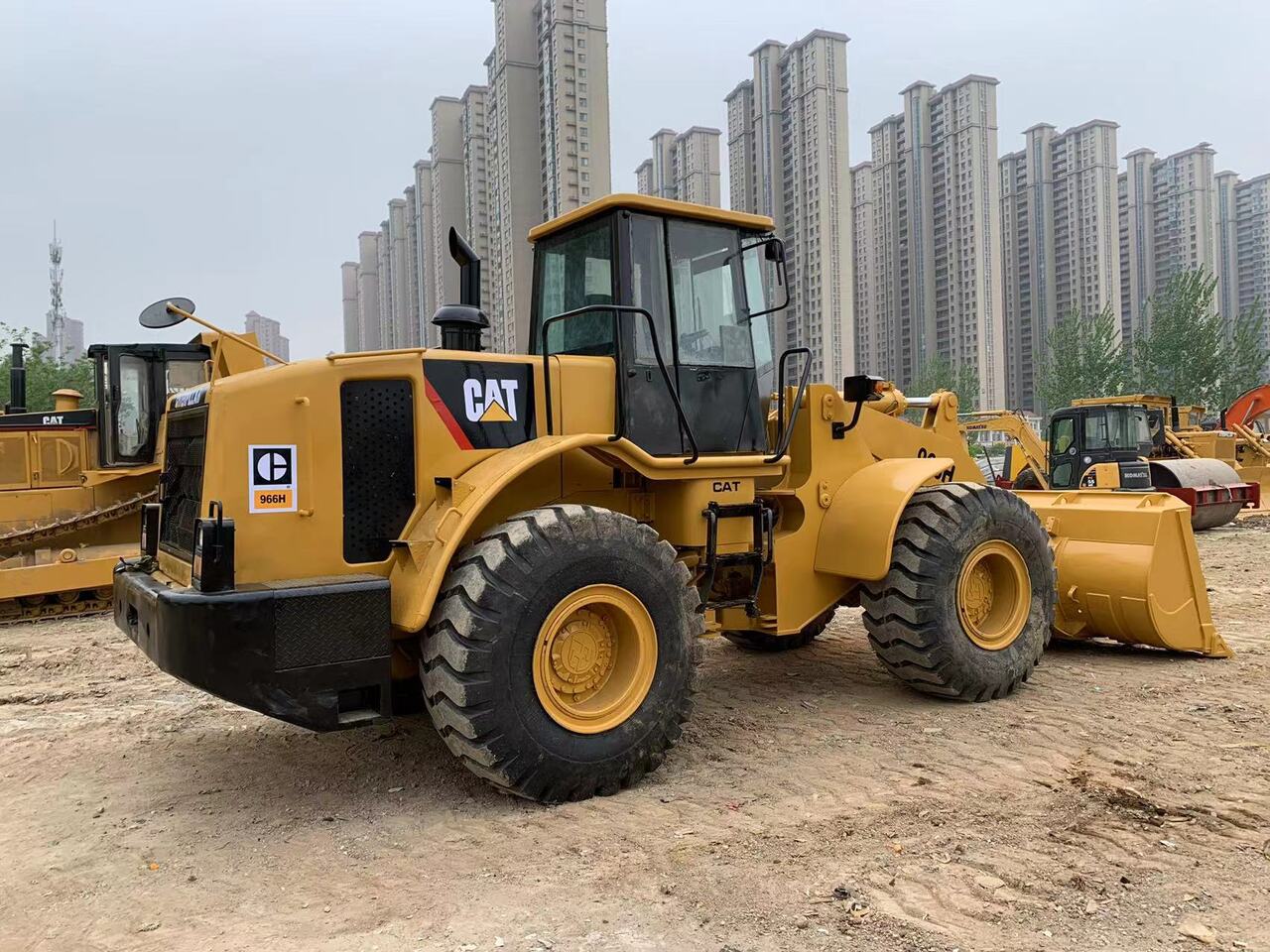 Wheel loader CATERPILLAR 966H