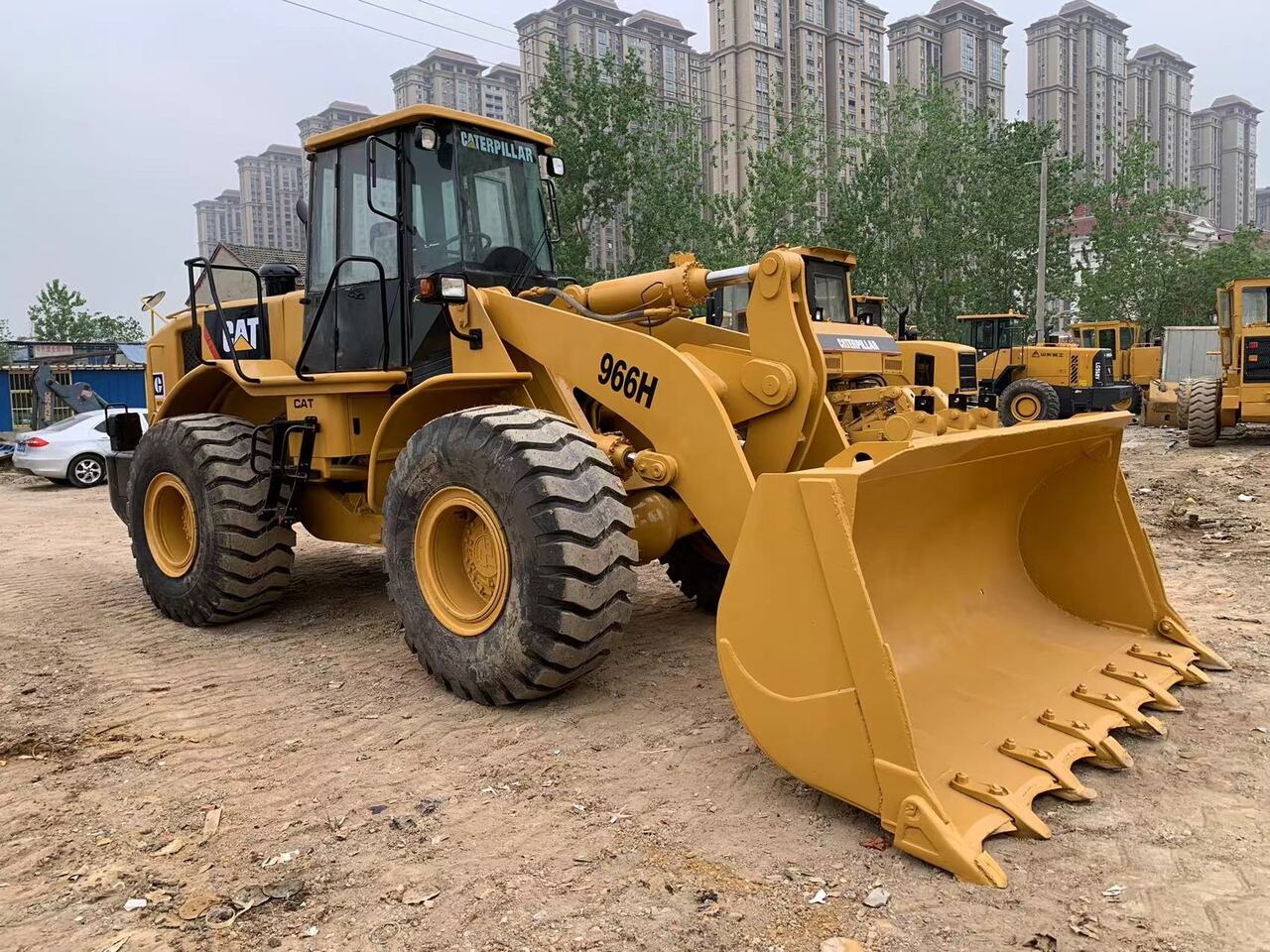 Wheel loader CATERPILLAR 966H