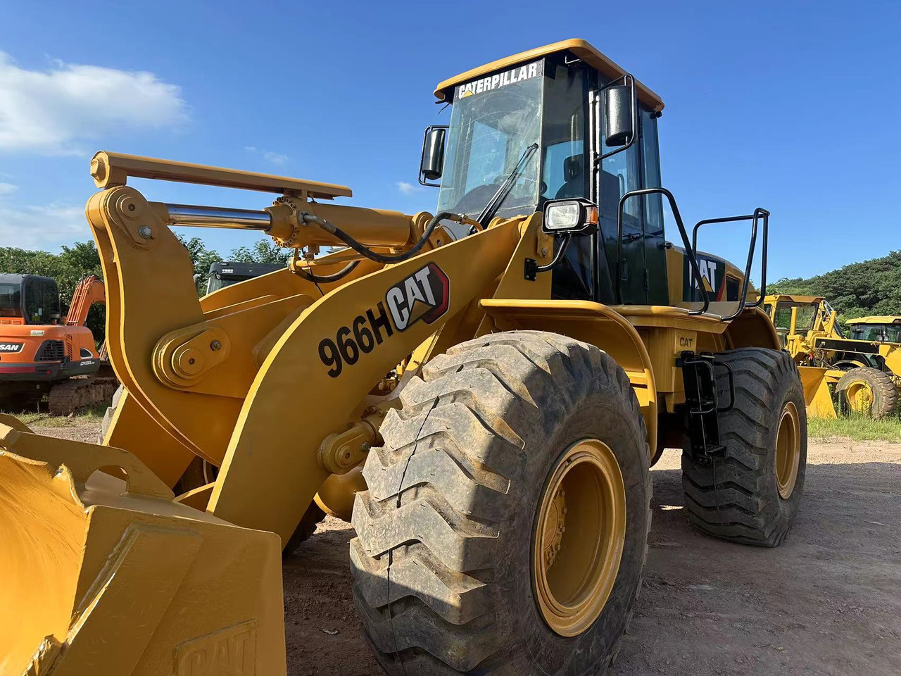 Wheel loader CATERPILLAR 966H