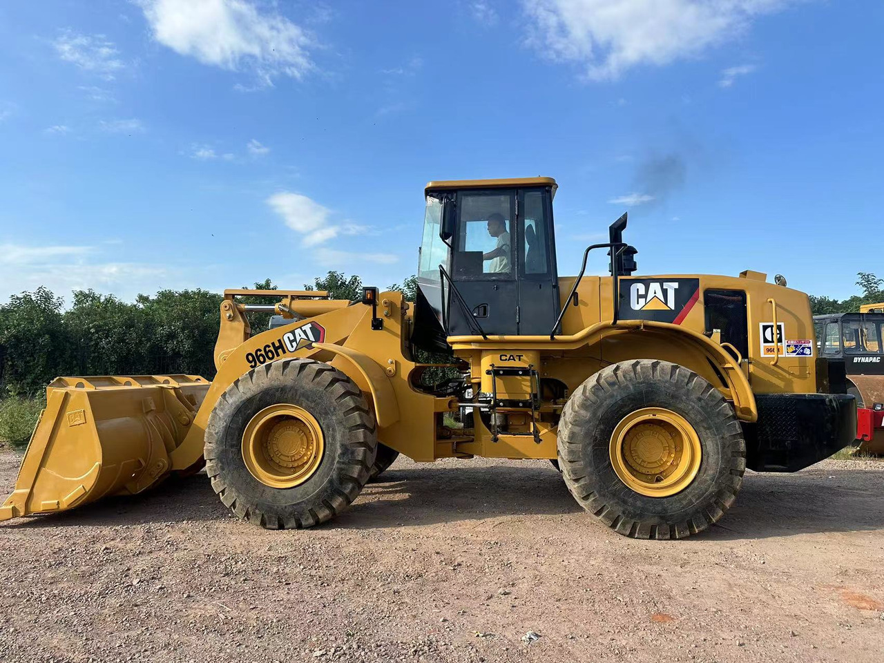 Wheel loader CATERPILLAR 966H