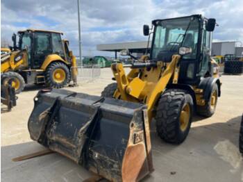 Wheel loader CAT 907M