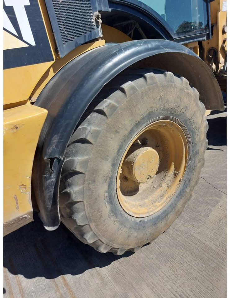 Wheel loader CAT 908H2