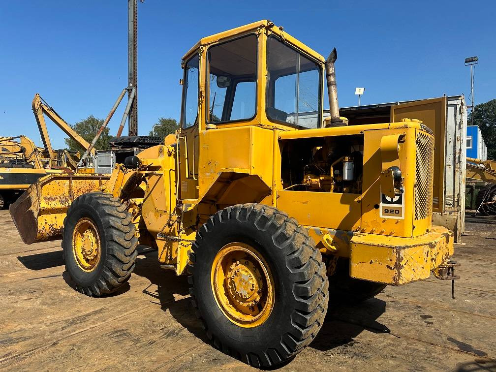 Wheel loader CAT 920