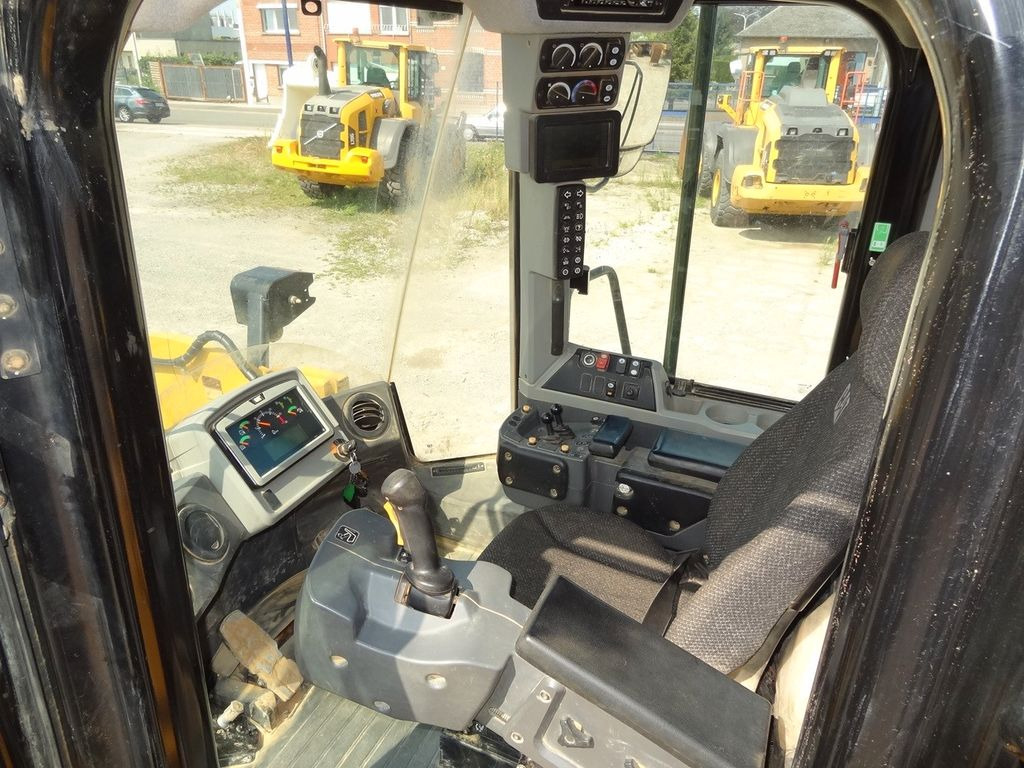 Wheel loader CAT 962 M