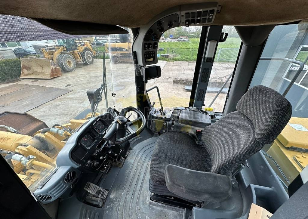 Wheel loader CAT 966 H