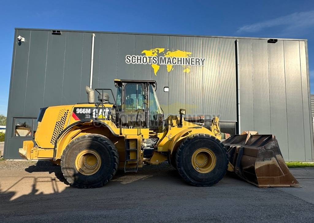 Wheel loader CAT 966 M