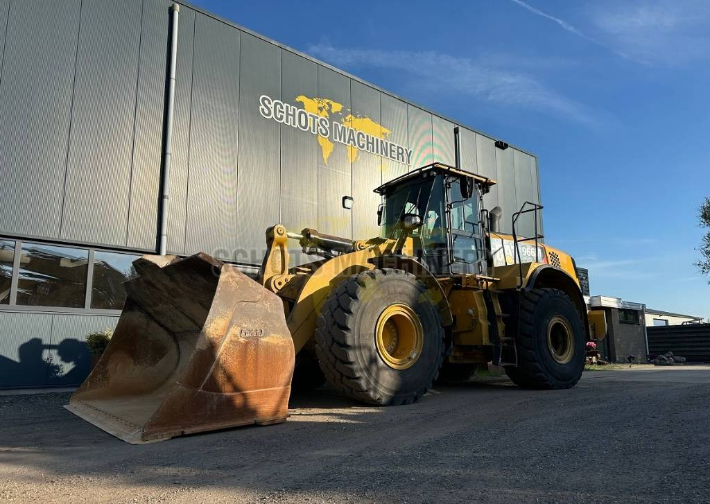 Wheel loader CAT 966 M