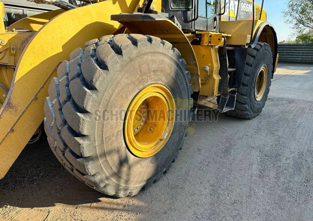 Wheel loader CAT 966 M