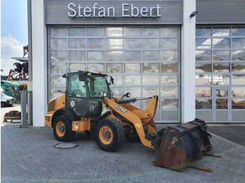 Wheel loader Case 121F / nur 1.985h / Gabel + Schaufel / 2016 