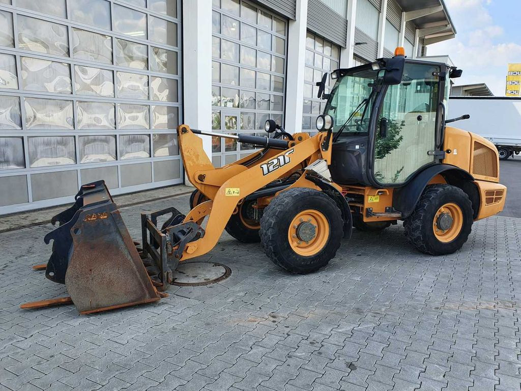 Wheel loader Case 121F / nur 1.985h / Gabel + Schaufel / 2016