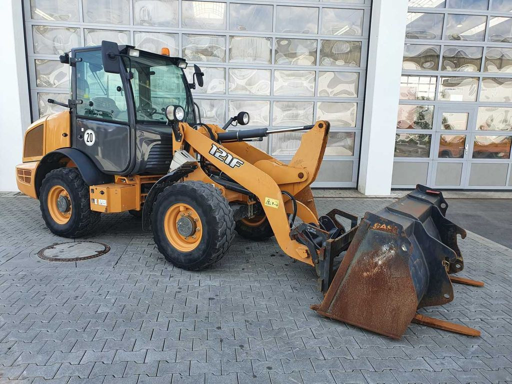 Wheel loader Case 121F / nur 1.985h / Gabel + Schaufel / 2016