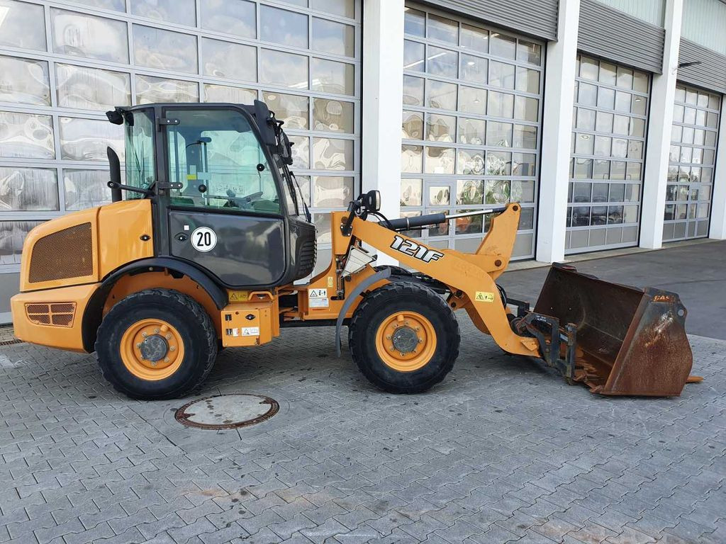 Wheel loader Case 121F / nur 1.985h / Gabel + Schaufel / 2016