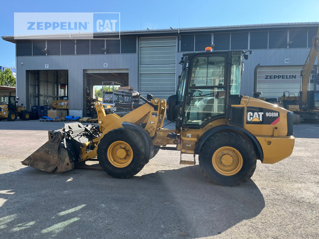 Wheel loader Cat 908M