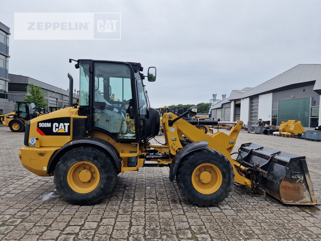 Wheel loader Cat 908M