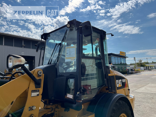 Wheel loader Cat 908M