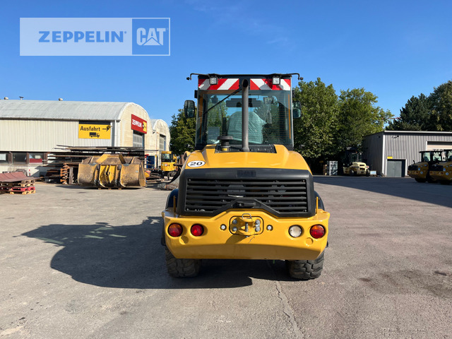 Wheel loader Cat 908M