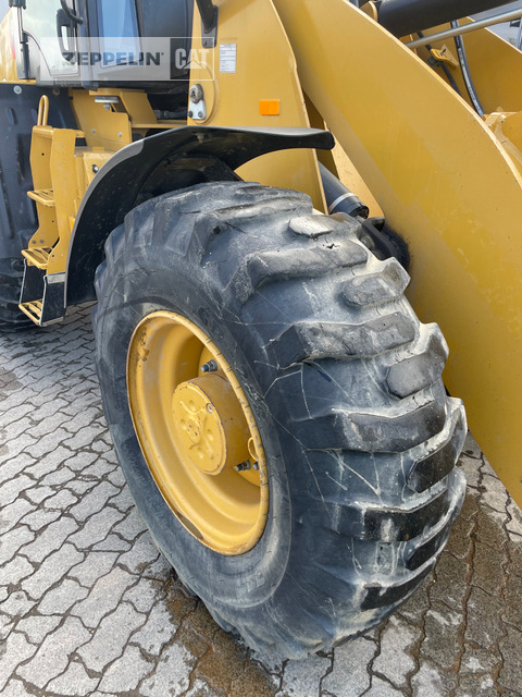 Wheel loader Cat 918M