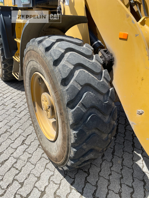 Wheel loader Cat 918M