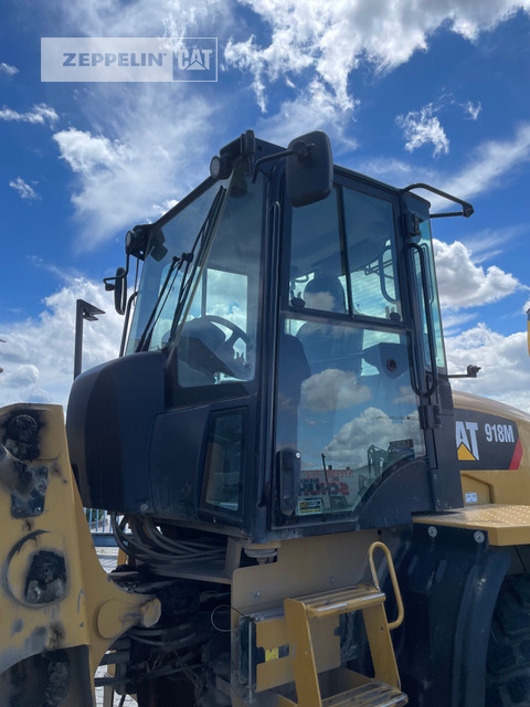 Wheel loader Cat 918M