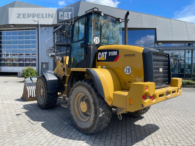 Wheel loader Cat 918M