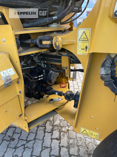 Wheel loader Cat 918M