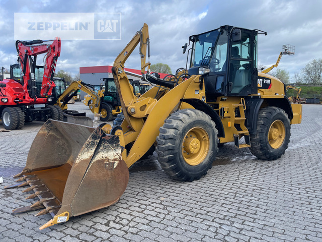 Wheel loader Cat 918M