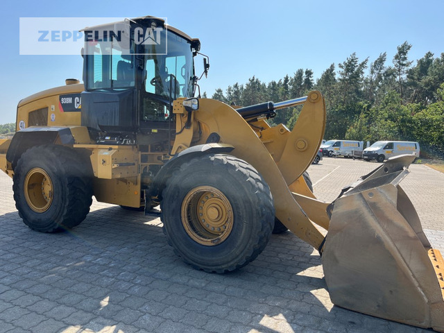 Wheel loader Cat 938M