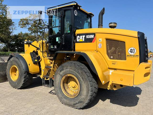 Wheel loader Cat 938M