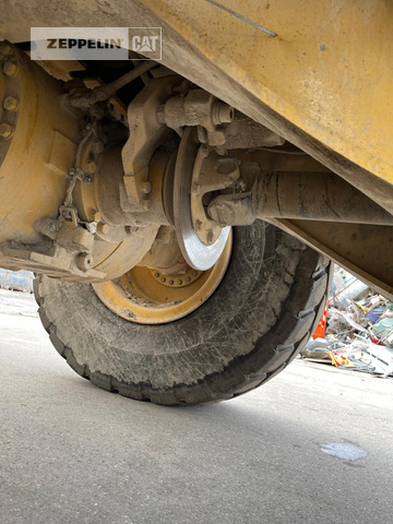 Wheel loader Cat 950M