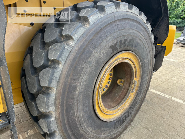 Wheel loader Cat 966M