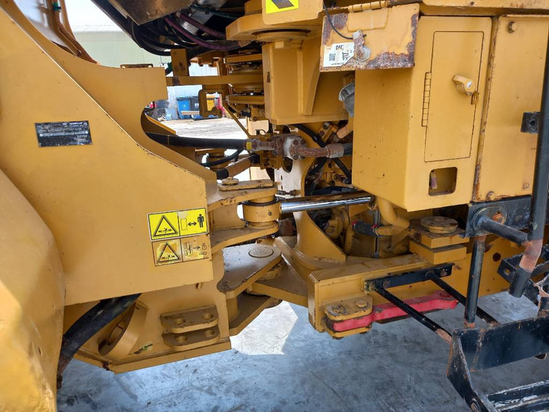 Wheel loader Cat 966 H (Abu Dhabi)