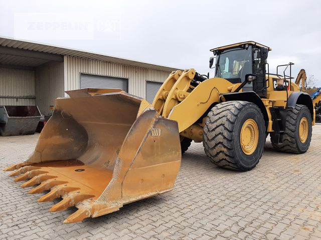 Wheel loader Cat 982M