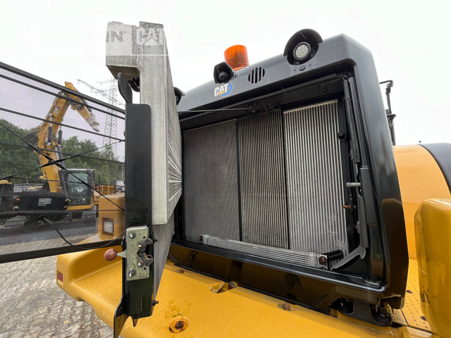 Wheel loader Cat 982M