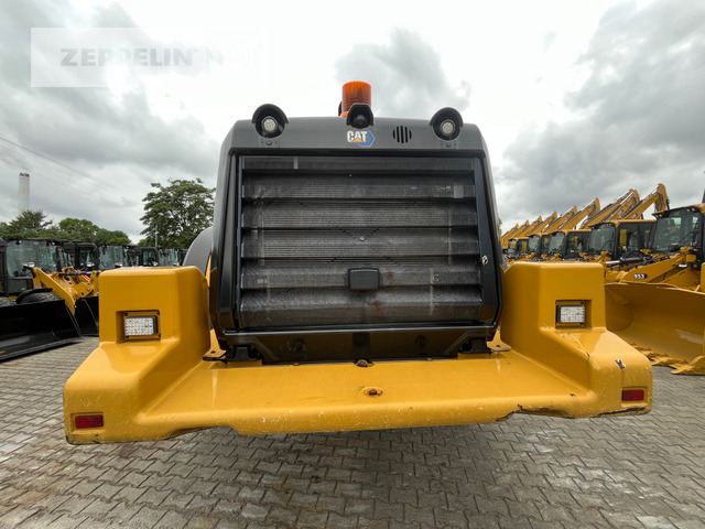 Wheel loader Cat 982M