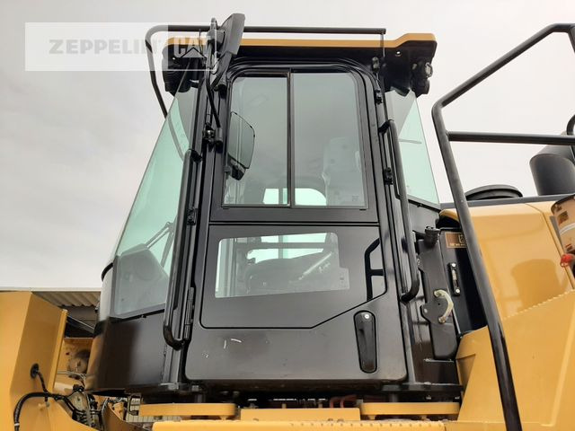 Wheel loader Cat 982M