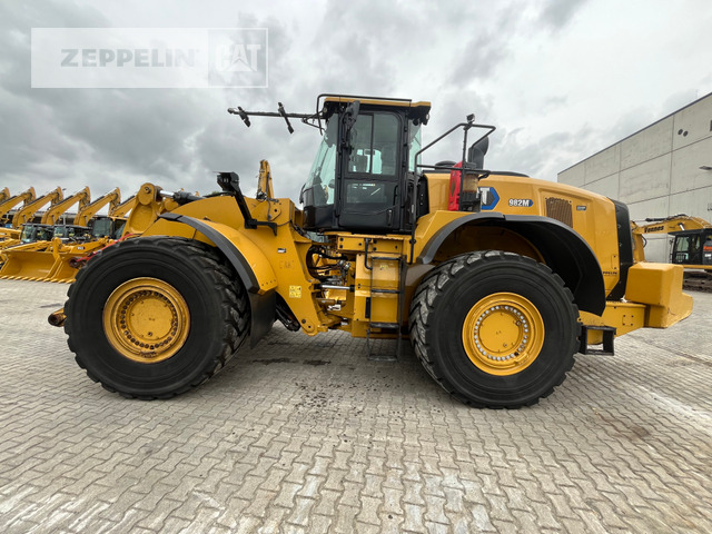 Wheel loader Cat 982M