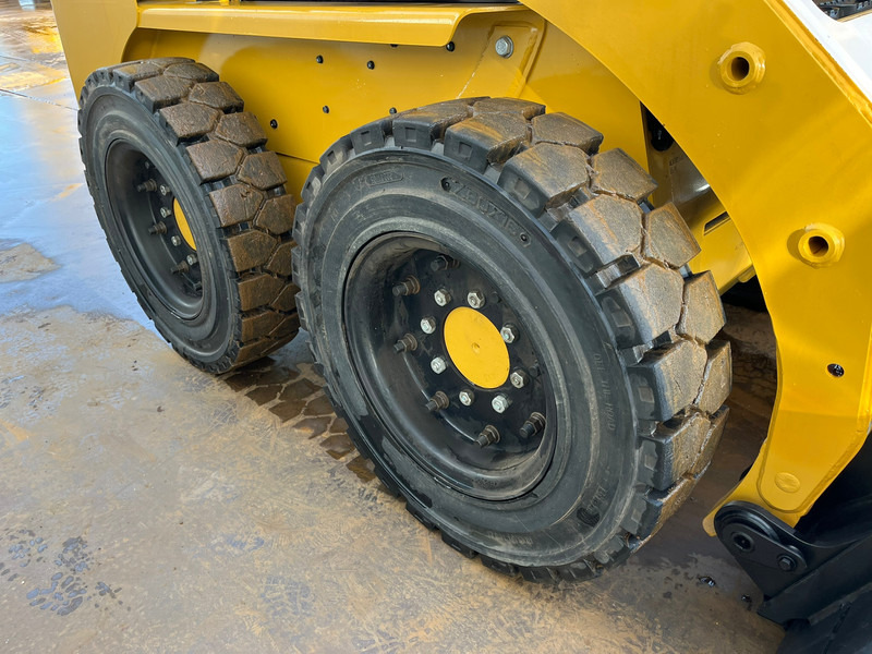 Wheel loader Caterpillar 216B3