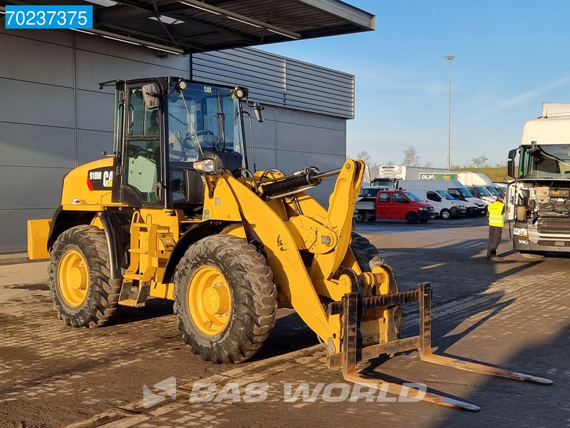 Wheel loader Caterpillar 918 M BUKCET + FORKS + A/C