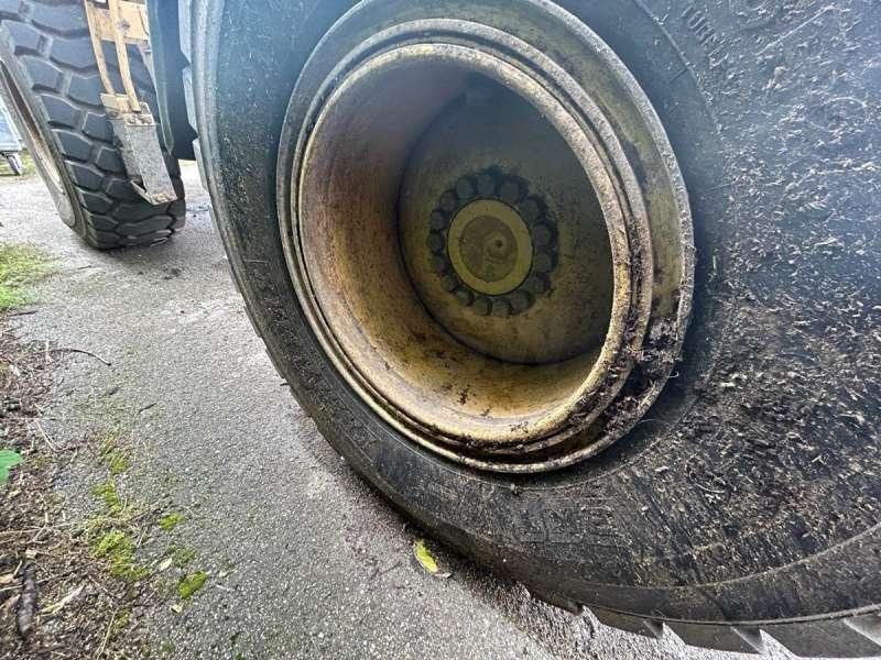 Wheel loader Caterpillar 924G MACHINE SUISSE