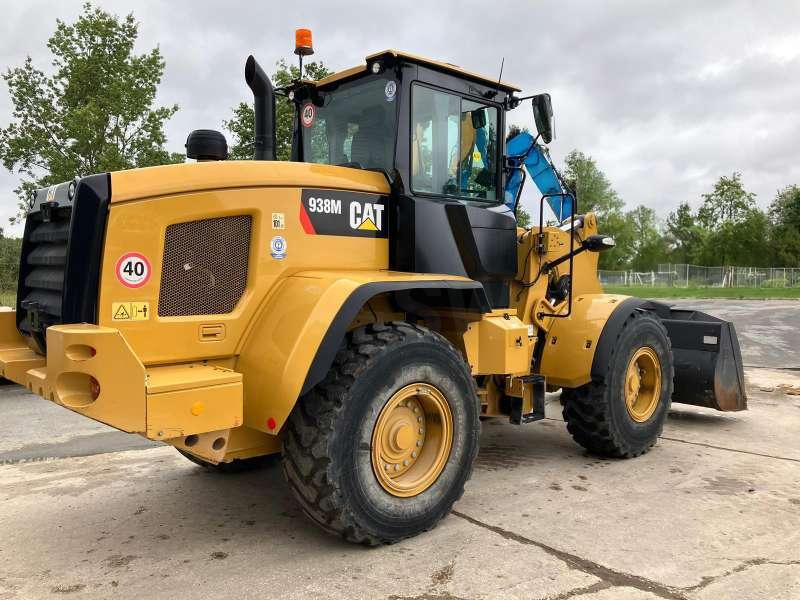 Wheel loader Caterpillar 938M