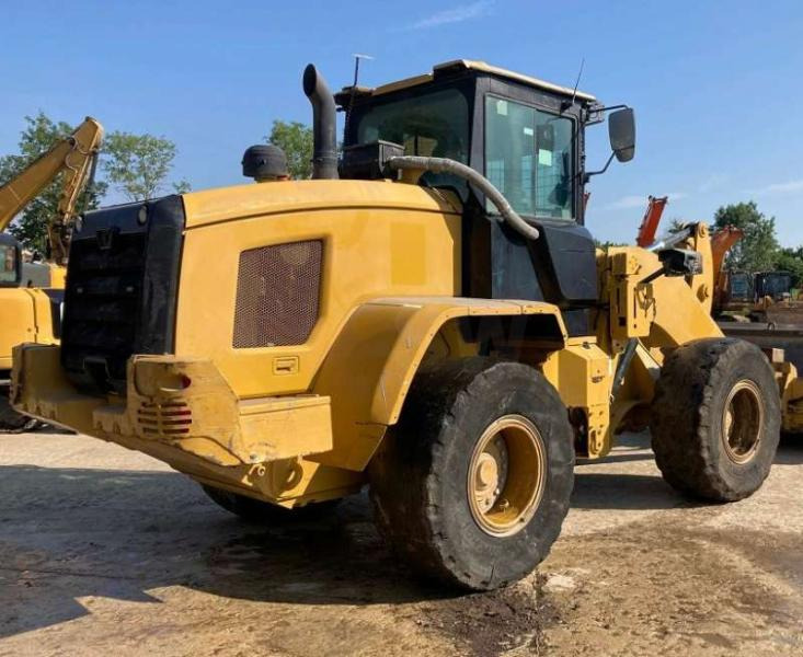 Wheel loader Caterpillar 938M