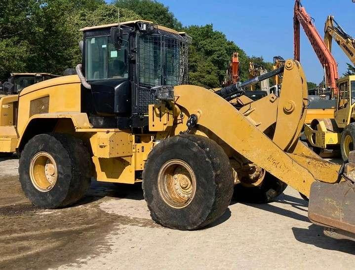 Wheel loader Caterpillar 938M